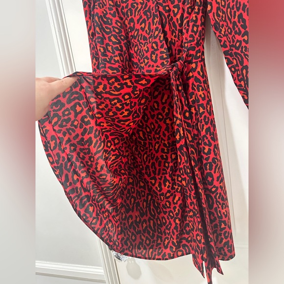 Banana Republic leopard print wrap dress - Picture 11 of 13